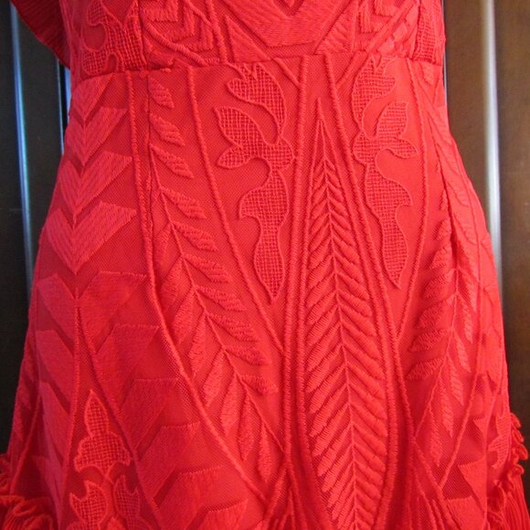 RED LACE DRESS, S-M, SWEETHEART NECKLINE, SHAPELY PARTY FROCK, SPECIAL OCCASION - Picture 9 of 9